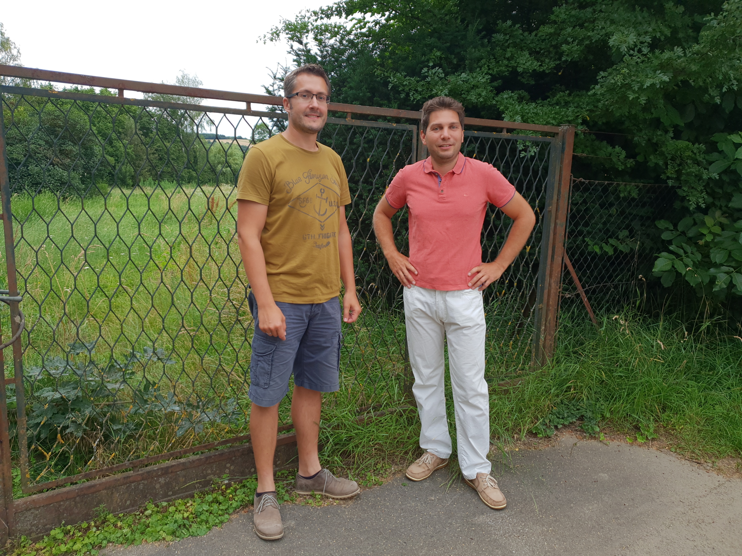 Thomas Saliger-Seidl und Peter Tauschitz freuen sich schon darauf, die Naturoase in der Lagerhausstraße für die Bevölkerung zu öffnen